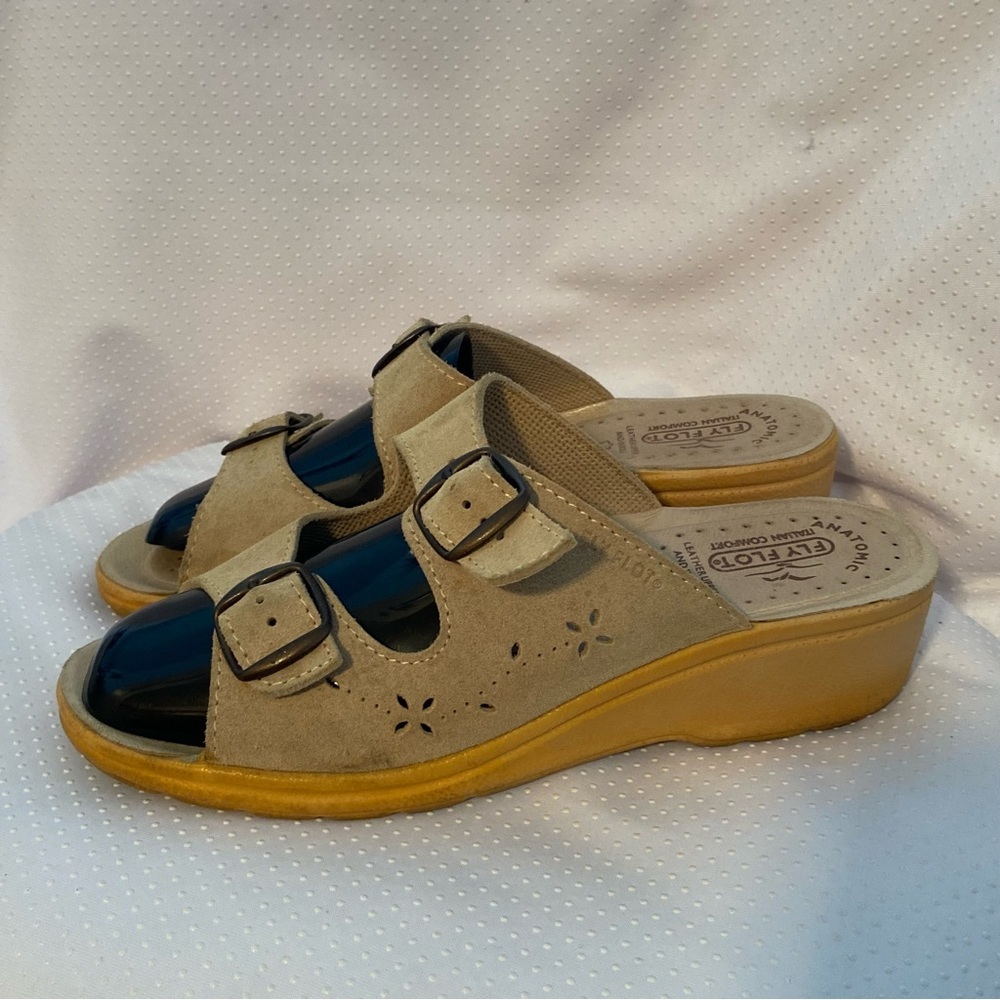 Fly FLot Shoes Sandals Women’s Size 41 anti Shock Buckles Open Toe‎ Leather